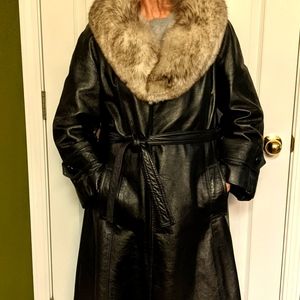 *Vintage 60's 24K Dan Di Modes Leather & faux Fox Coat